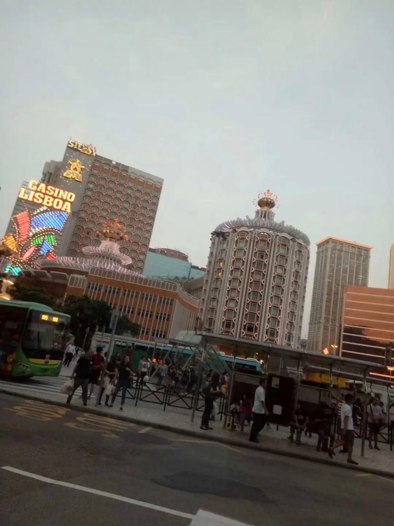 澳门最快最精准免费资料2023,真实经典策略设计_VR型43.237