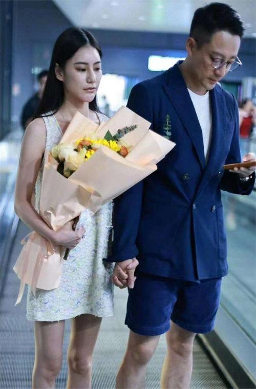 汪小菲自曝蜜月后回去接孩子,设计策略快速解答_VR型43.237